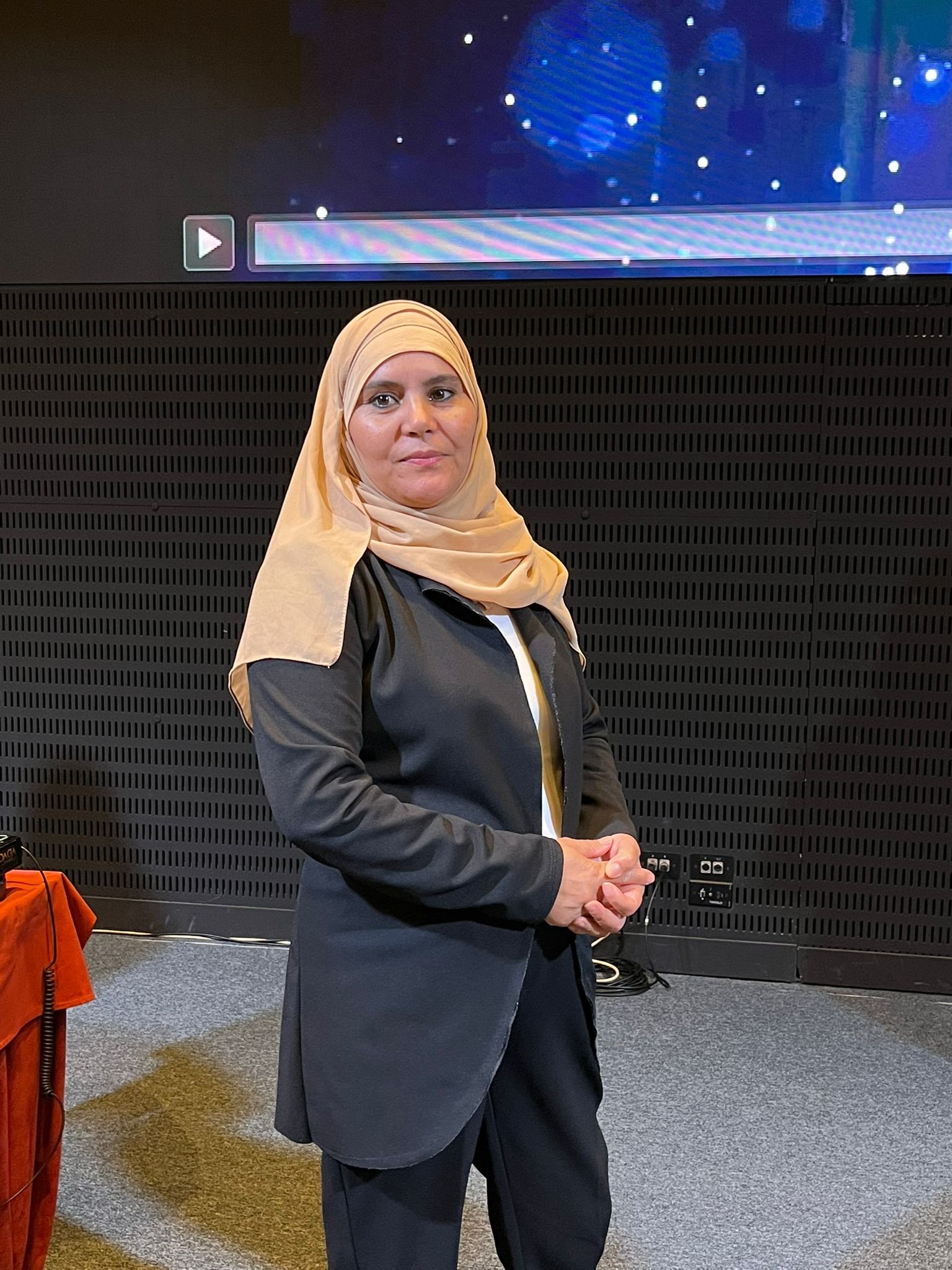 FATNA ES-SADIK
